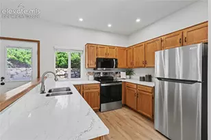 8125 Avens Cir, Colorado Springs, CO 80920 - Photo 10