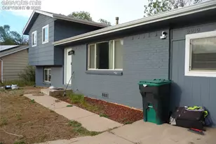 2919 Fremont Dr, Colorado Springs, CO 80910 - Photo 2