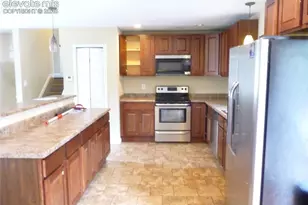 2919 Fremont Dr, Colorado Springs, CO 80910 - Photo 8