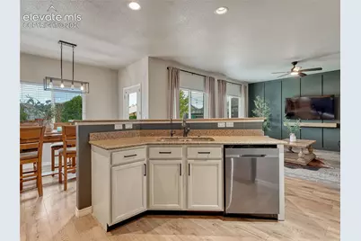 10082 Intrepid Way, Colorado Springs, CO 80925 - Photo 6
