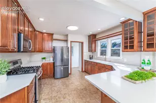 1717 N Franklin St, Colorado Springs, CO 80907 - Photo 4