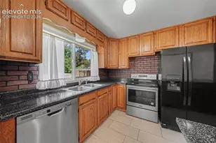 32 Dudley Ave, Colorado Springs, CO 80909 - Photo 6