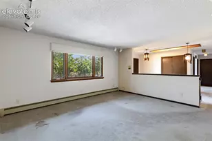 2260 Mesa Rd, Colorado Springs, CO 80904 - Photo 14