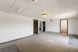 2260 Mesa Rd, Colorado Springs, CO 80904 - Photo 32
