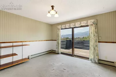 2260 Mesa Road, Colorado Springs, CO 80904 - Photo 10