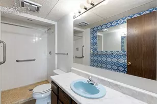 2260 Mesa Rd, Colorado Springs, CO 80904 - Photo 36