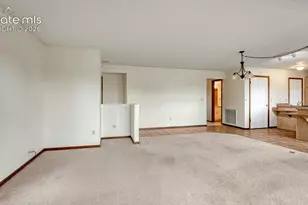 1118 Fontmore Rd, Colorado Springs, CO 80904 - Photo 8