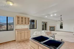 1118 Fontmore Rd, Colorado Springs, CO 80904 - Photo 18