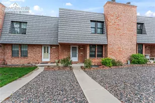 2013 Sussex Ln, Colorado Springs, CO 80909 - Photo 2