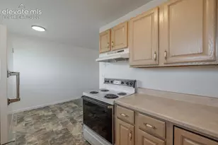 1648 Kensington Dr, Colorado Springs, CO 80906 - Photo 10