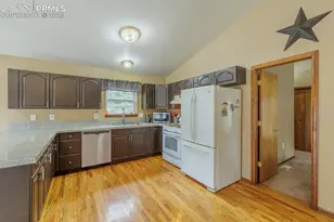 37 Silbani Ln, Florissant, CO 80816 - Photo 8