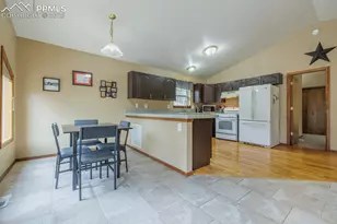 37 Silbani Ln, Florissant, CO 80816 - Photo 14