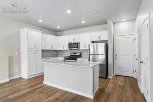1124 Babette Hts, Colorado Springs, CO 80904 - Photo 4