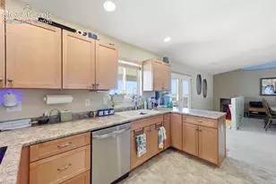 1286 N Ladonia Dr, Pueblo, CO 81007 - Photo 8