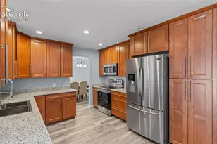 1112 Auburn Dr, Colorado Springs, CO 80909 - Photo 6