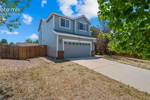 516 Prairie Star Cir, Colorado Springs, CO 80916 - Photo 2