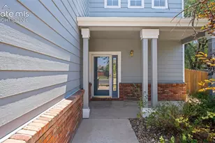 516 Prairie Star Cir, Colorado Springs, CO 80916 - Photo 4