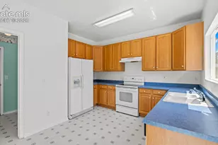 516 Prairie Star Cir, Colorado Springs, CO 80916 - Photo 12