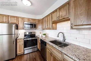 411 Lakewood Circle, Colorado Springs, CO 80910 - Photo 4