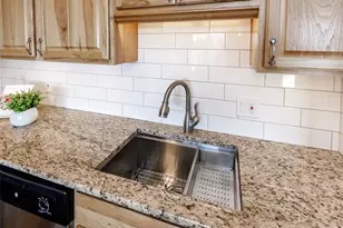 411 Lakewood Circle, Colorado Springs, CO 80910 - Photo 6