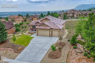 2625 Brogans Bluff Dr, Colorado Springs, CO 80919 - Photo 2