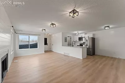2835 Hearthwood Lane, Colorado Springs, CO 80917 - Photo 6