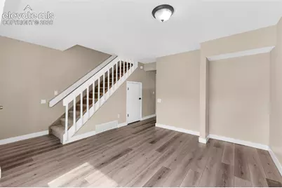 5561 Dunbar Court, Colorado Springs, CO 80918 - Photo 6