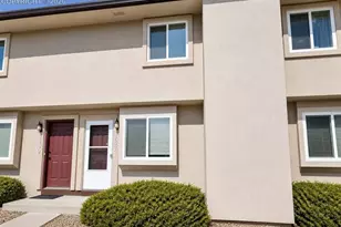 3027 Starlight Cir, Colorado Springs, CO 80916 - Photo 2