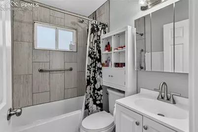 3905 Colony Hills Circle, Colorado Springs, CO 80916 - Photo 10