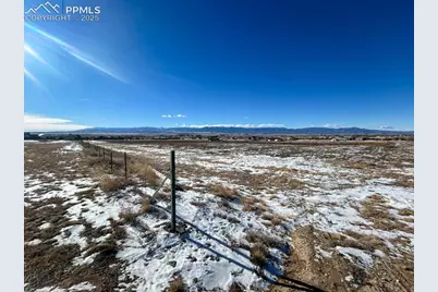 83 Top Rail Trail, Penrose, CO 81240 - Photo 2