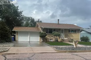 2102 Mt Vernon St, Colorado Springs, CO 80909 - Photo 2