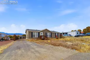 2935 Blue Spruce Dr, Colorado City, CO 81019 - Photo 2