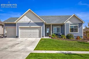 7413 Rim Bluff Ln, Colorado Springs, CO 80927 - Photo 2