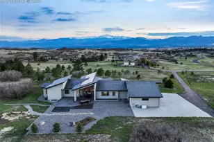 3585 Meadow Run Cir, Colorado Springs, CO 80908 - Photo 2