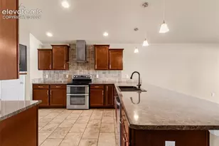 2037 Kingbird Ct, Pueblo, CO 81008 - Photo 4