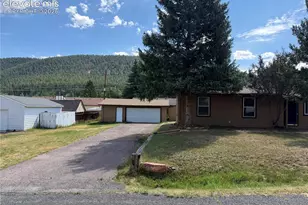 919 N Fullview St, Woodland Park, CO 80863 - Photo 2