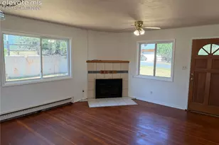 919 N Fullview St, Woodland Park, CO 80863 - Photo 4