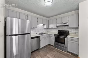 4315 Hawks Lookout Ln, Colorado Springs, CO 80916 - Photo 8