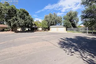 1130 Valley Manor Ct, Colorado Springs, CO 80906 - Photo 2