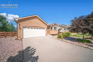 15704 Paiute Cir, Monument, CO 80132 - Photo 2