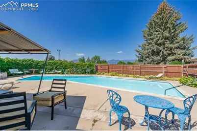 434 Valley Hi Circle #B6, Colorado Springs, CO 80910 - Photo 30