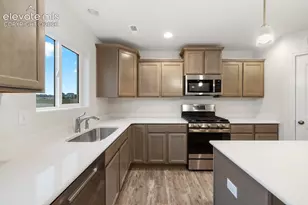 7840 Moore Dr, Colorado Springs, CO 80908 - Photo 4