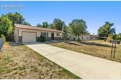 2429 W Anjelina Circle, Colorado Springs, CO 80916 - Photo 2