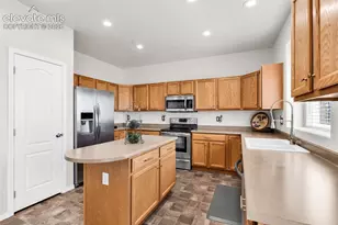 1683 Woodpark Dr, Colorado Springs, CO 80951 - Photo 18