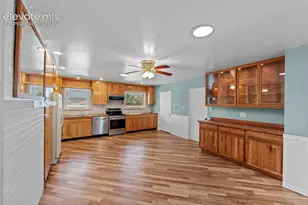 626 Pioneer Ln, Colorado Springs, CO 80904 - Photo 14