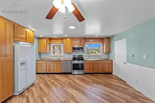 626 Pioneer Ln, Colorado Springs, CO 80904 - Photo 12
