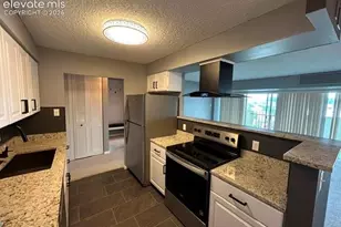 411 Lakewood Circle, Colorado Springs, CO 80910 - Photo 4