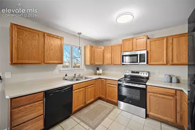 57 W Bonanza Drive, Pueblo, CO 81007 - Photo 10