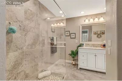150 Luxury Lane, Colorado Springs, CO 80921 - Photo 16