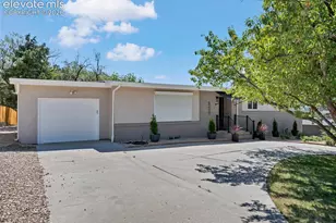 609 Crestridge Ave, Colorado Springs, CO 80906 - Photo 2